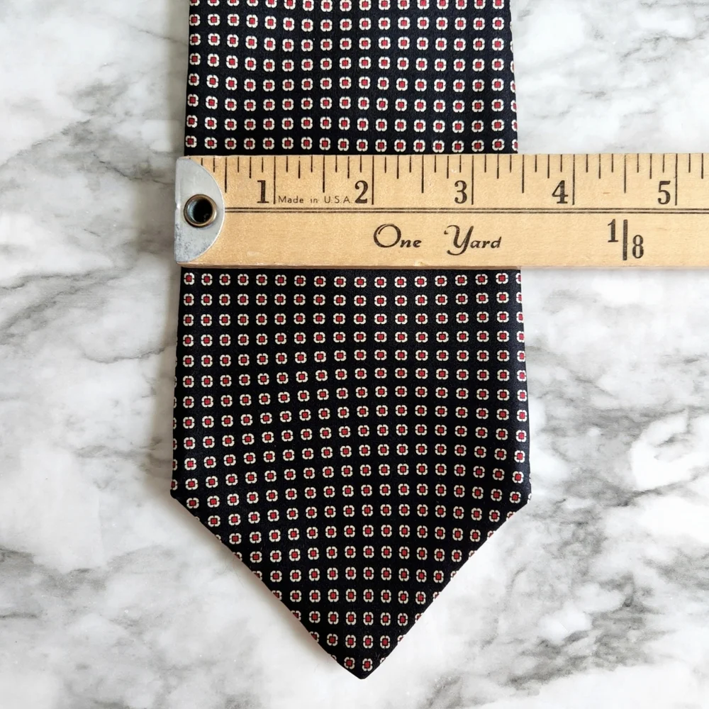 Crooks & Creed 100% Silk Necktie, Black Red & White